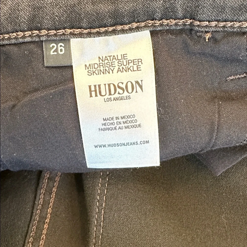 Hudson Midrise Super Skinny Ankle Jeans. Charcoal. Size 26.